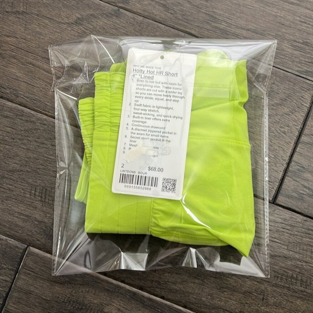 Lululemon NWT Hotty Hot High-Rise Lined Short 4" Sour Grape - Picture 8 of 8